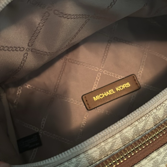 MK fanny bag and wallet set! - Picture 8 of 16